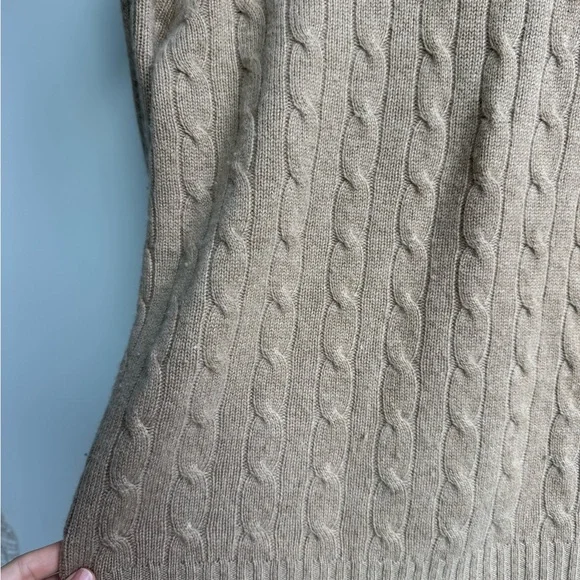 Ralph Lauren Women’s Beige Cable Knit Crewneck Sweater - Picture 3 of 3